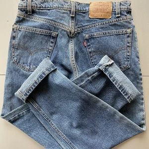 Vintage Levis 550 Relaxed Fit Faded Lt Wash Denim